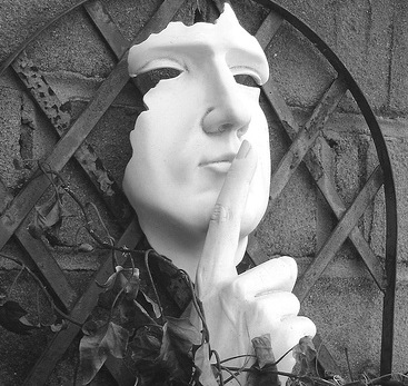 Silenziare il silenzio